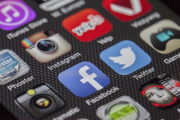 Robo de cuentas de Instagram y Facebook